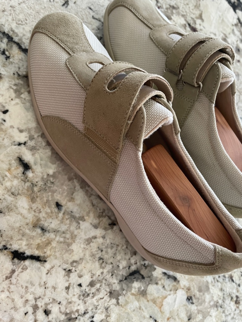 Munro Beige & Tan Slip-On Loafers